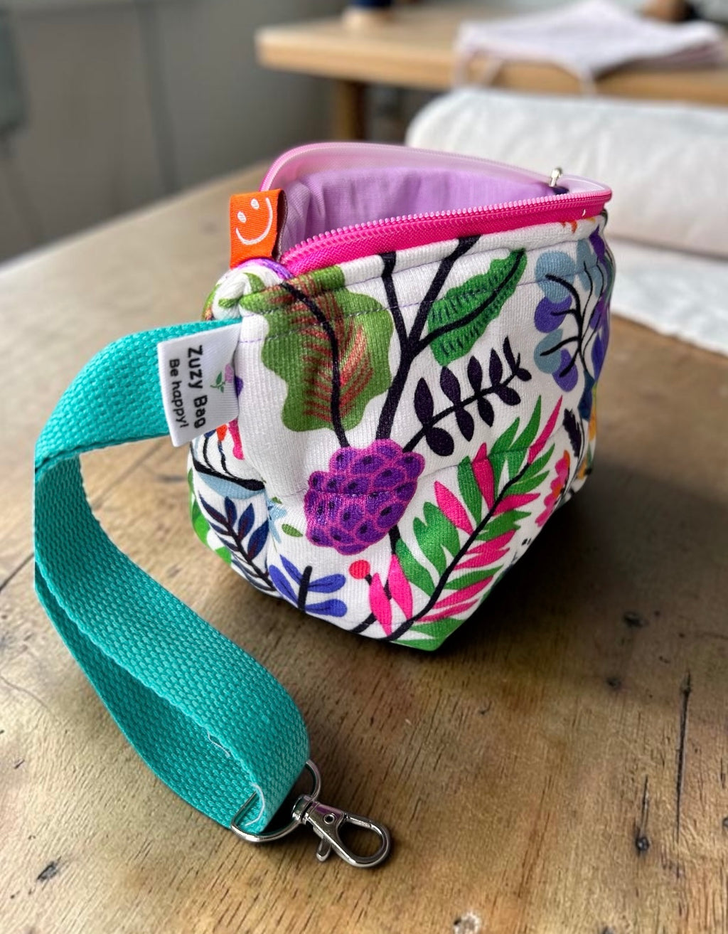 Happy Zuzy Makeup Bag