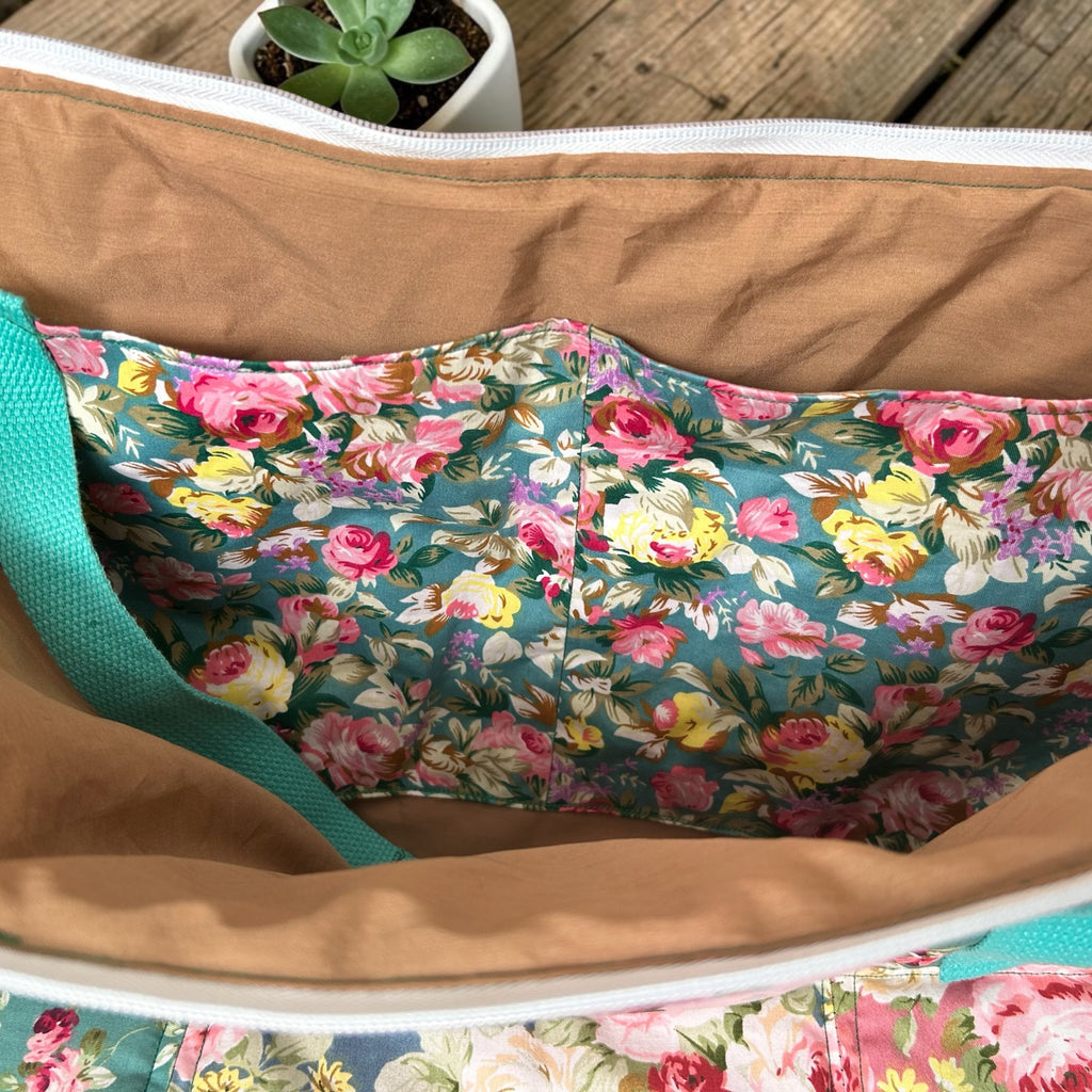 Zuzy Floral Tote Bag - Geantã handmade din material textil